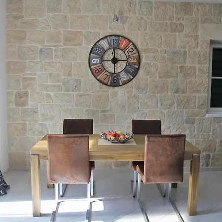 Apartment Spiro Split